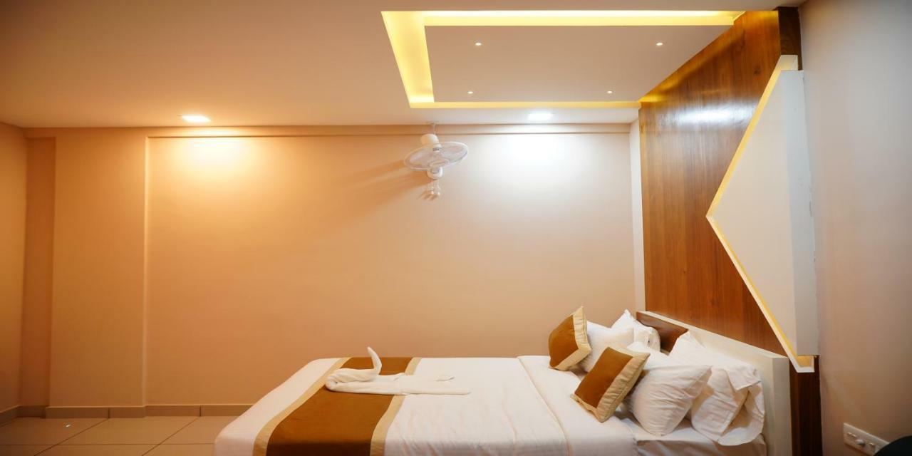 Nextel Inn, Calicut Exteriér fotografie