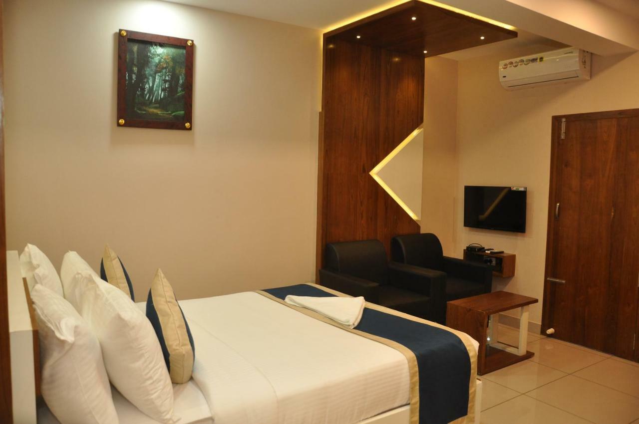 Nextel Inn, Calicut Exteriér fotografie