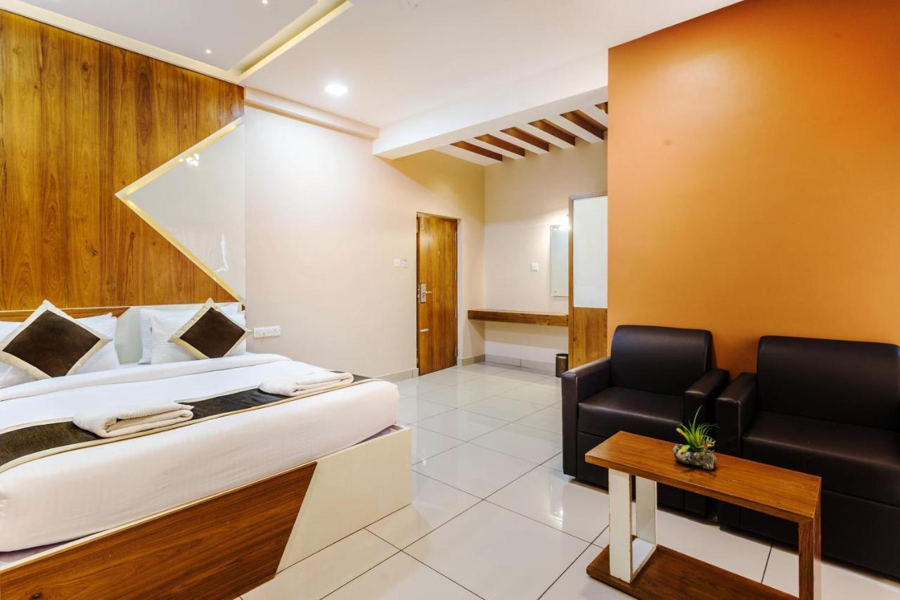 Nextel Inn, Calicut Exteriér fotografie